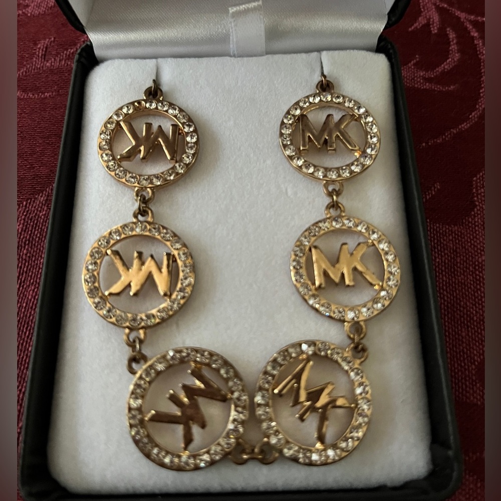 Michael Kors Women’s Gold Tone with Crystals Bracelet NWOT